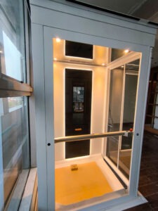foto instalasi Lift Rumah Ascenda size XL, jakarta pusat, tampak depan