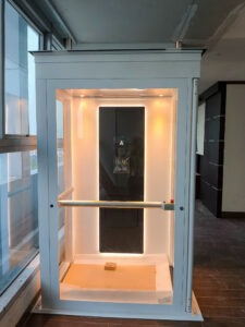 foto instalasi Lift Rumah Ascenda size XL, jakarta pusat, tampak depan, level 2