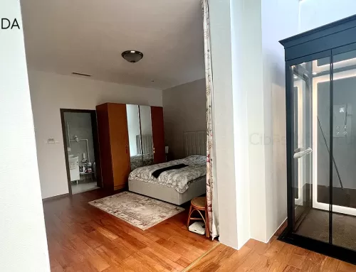 Ascenda Hitam Size L, Integrasi Kamar dan Ruang Tengah, Cina