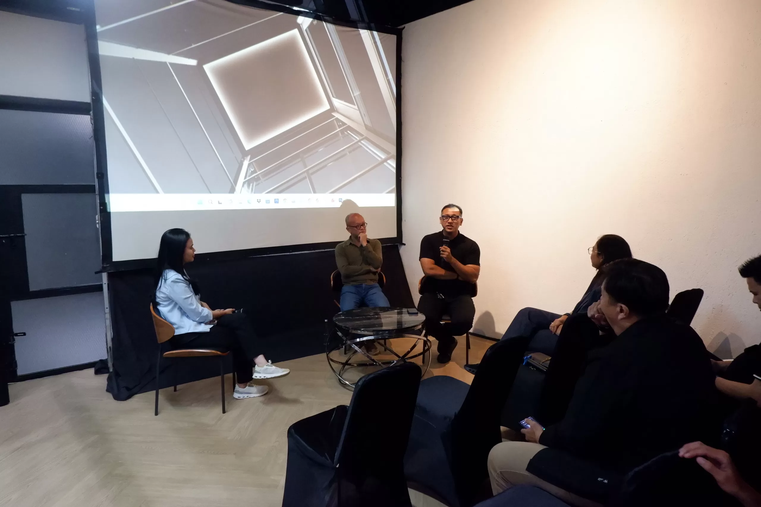 Sesi talkshow grand opening Ascenda by Cibes Bandung membahas lift rumah, aksesibilitas, dan desain hunian modern